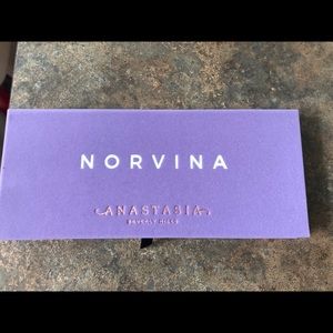 Authentic NORVINA palette